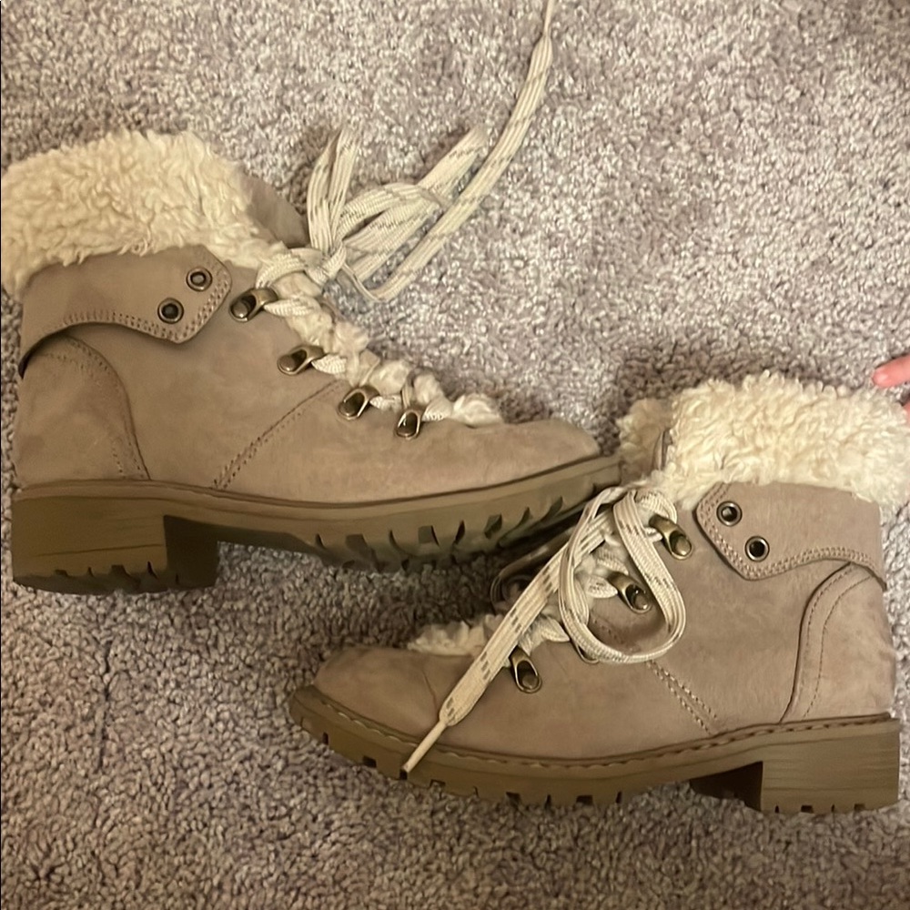 Kids Beige Shearling-Lined Ankle Boots